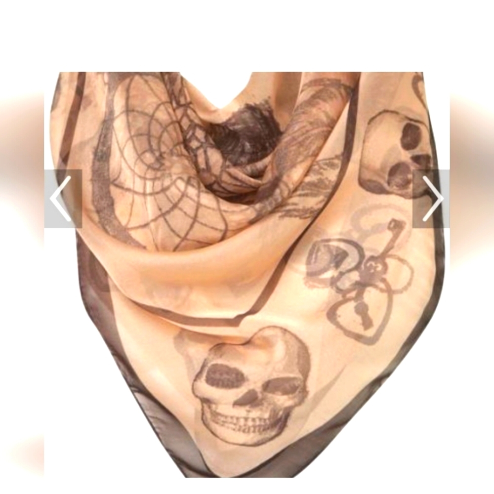 NWT SKULL scarf by TopShop designer inspired McQueen
